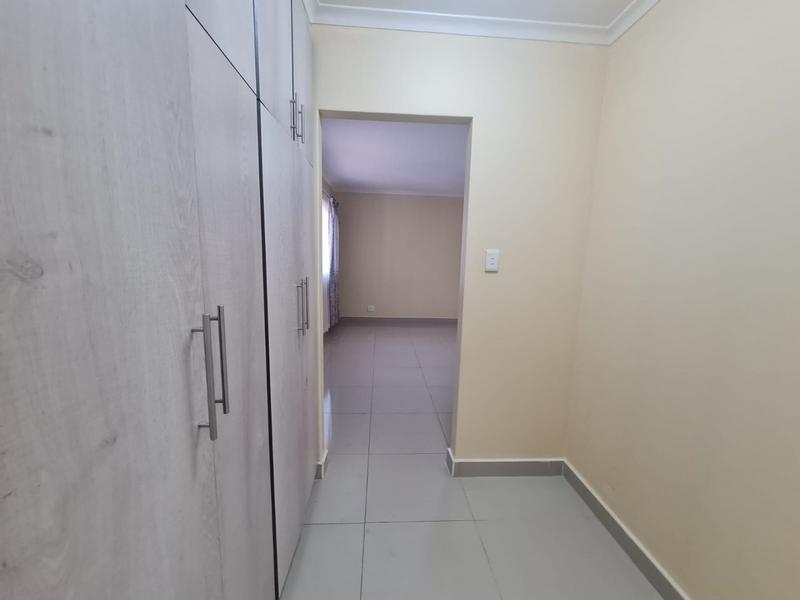 To Let 3 Bedroom Property for Rent in Rouken Glen KwaZulu-Natal