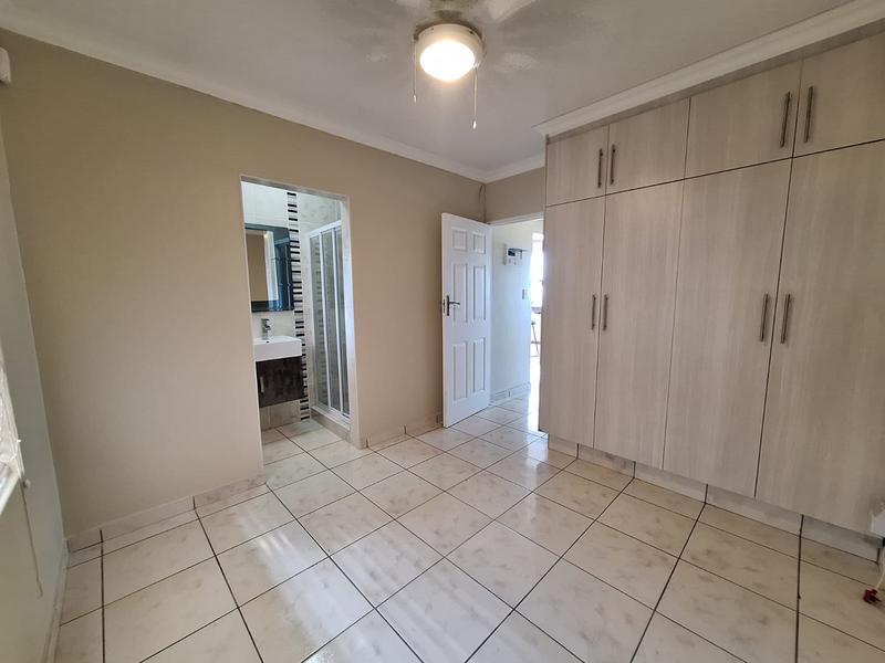 2 Bedroom Property for Sale in Manaba Beach KwaZulu-Natal