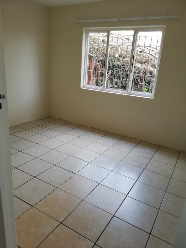 To Let 3 Bedroom Property for Rent in Avoca KwaZulu-Natal