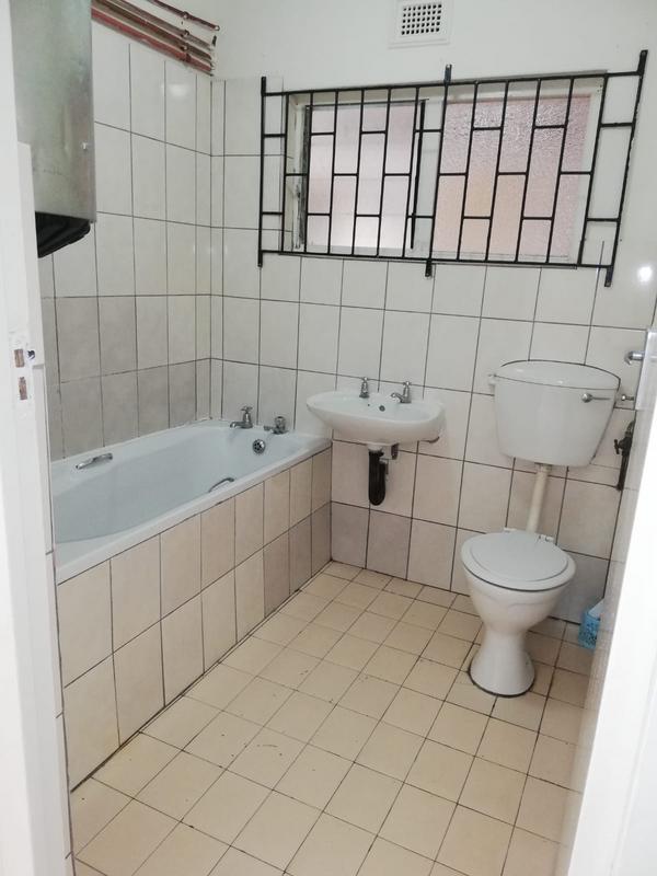 To Let 3 Bedroom Property for Rent in Avoca KwaZulu-Natal