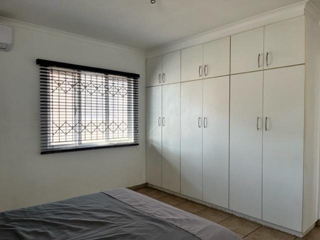 2 Bedroom Property for Sale in Montclair KwaZulu-Natal