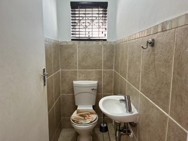 2 Bedroom Property for Sale in Montclair KwaZulu-Natal