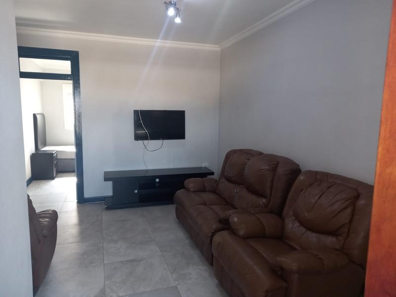 To Let 2 Bedroom Property for Rent in Malvern KwaZulu-Natal