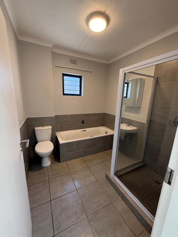 2 Bedroom Property for Sale in Amanzimtoti KwaZulu-Natal