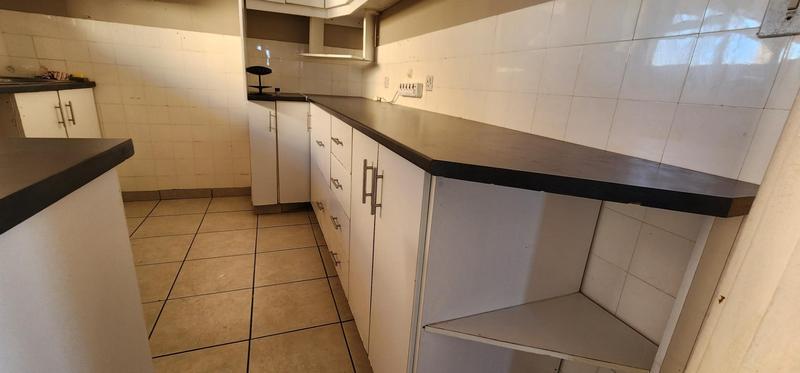 To Let 2 Bedroom Property for Rent in Umkomaas KwaZulu-Natal