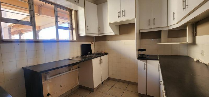 To Let 2 Bedroom Property for Rent in Umkomaas KwaZulu-Natal