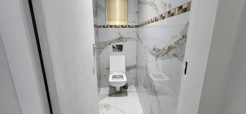 To Let 2 Bedroom Property for Rent in Saiccor Village KwaZulu-Natal