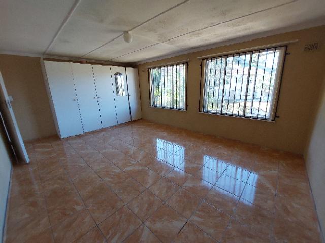 3 Bedroom Property for Sale in Amanzimtoti KwaZulu-Natal