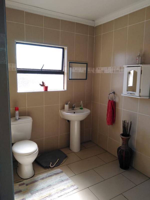 5 Bedroom Property for Sale in Cato Manor KwaZulu-Natal