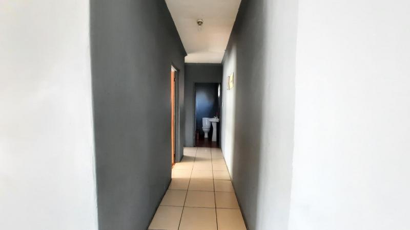 1 Bedroom Property for Sale in Shastri Park KwaZulu-Natal