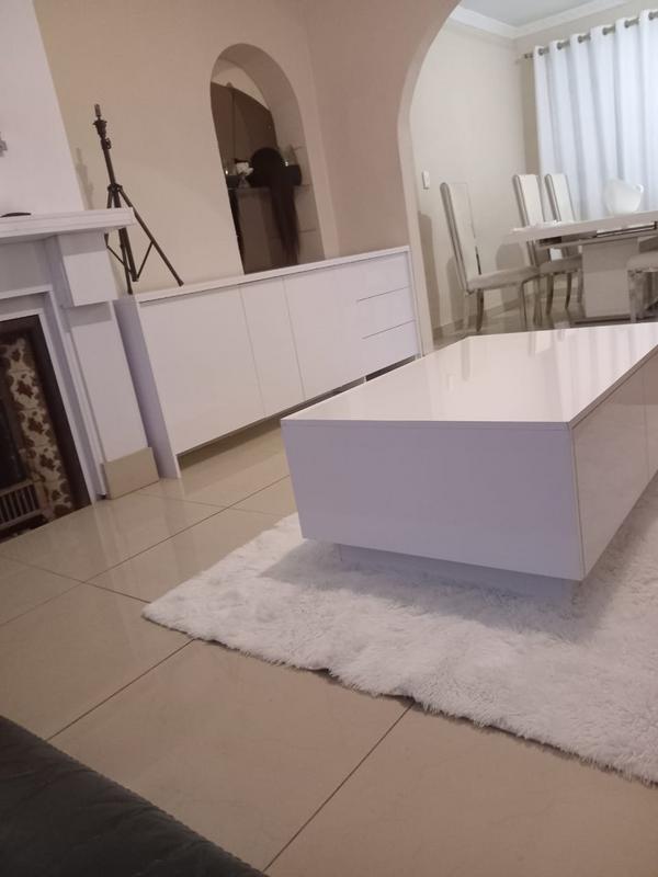 To Let 4 Bedroom Property for Rent in Morningside KwaZulu-Natal