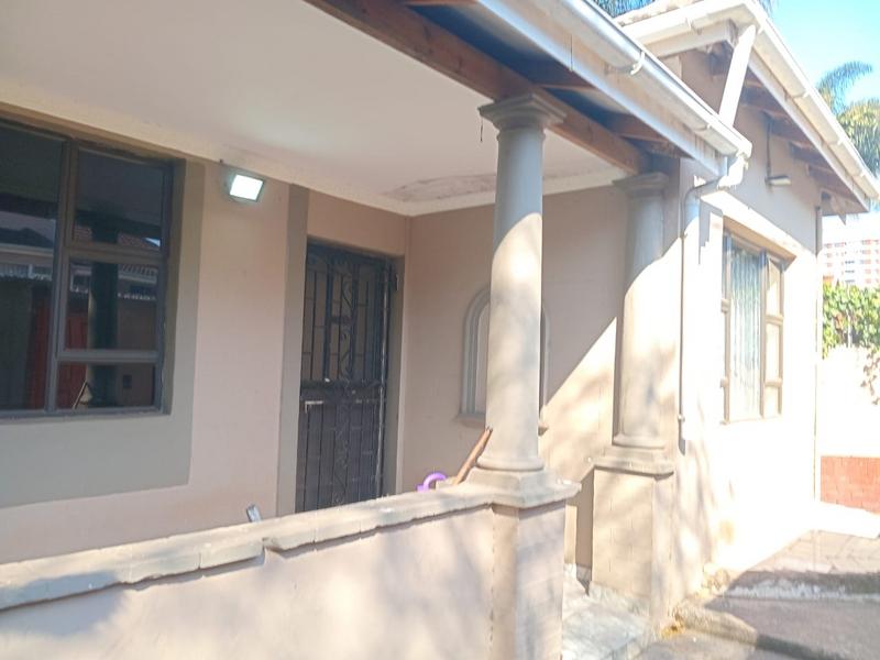 To Let 4 Bedroom Property for Rent in Morningside KwaZulu-Natal