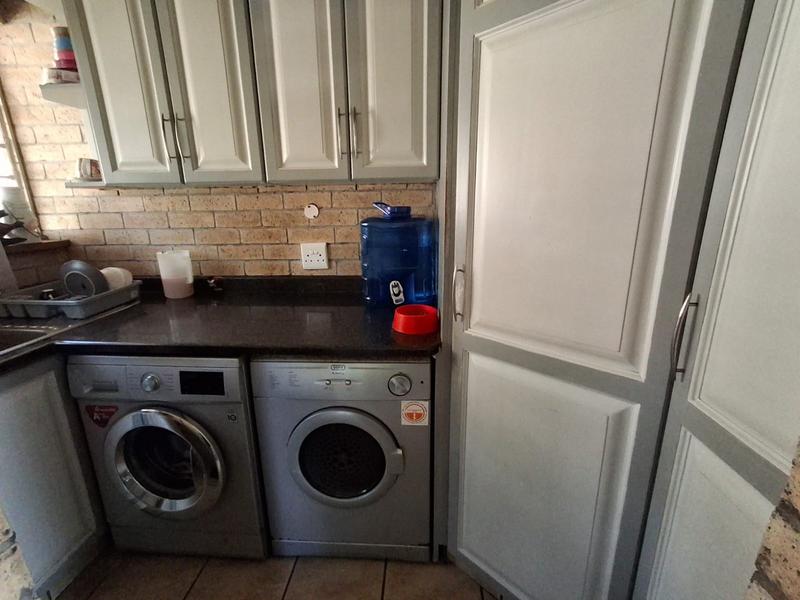 4 Bedroom Property for Sale in Umkomaas KwaZulu-Natal
