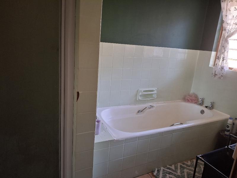 4 Bedroom Property for Sale in Umkomaas KwaZulu-Natal