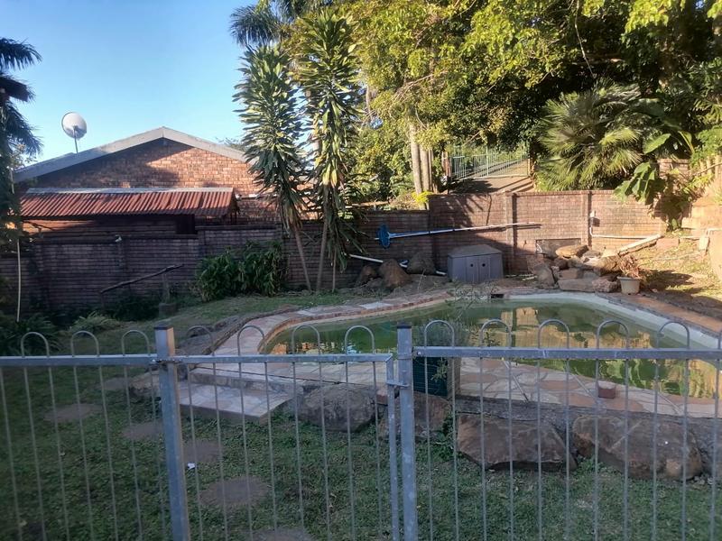 3 Bedroom Property for Sale in Amanzimtoti KwaZulu-Natal