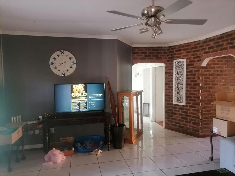 3 Bedroom Property for Sale in Amanzimtoti KwaZulu-Natal