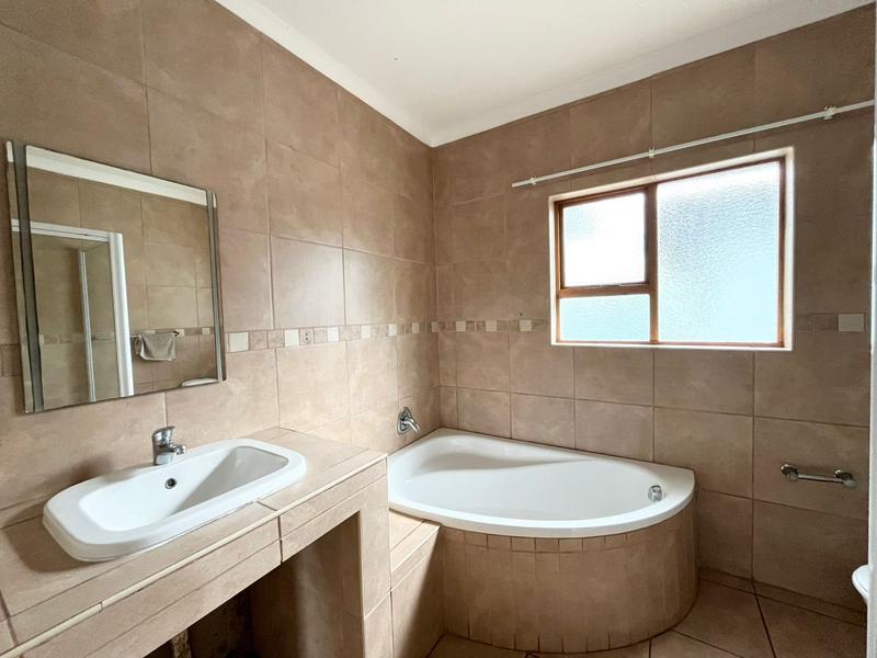 To Let 3 Bedroom Property for Rent in Mtunzini KwaZulu-Natal