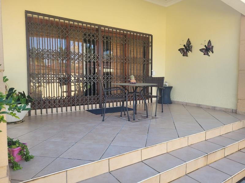 3 Bedroom Property for Sale in Manaba Beach KwaZulu-Natal