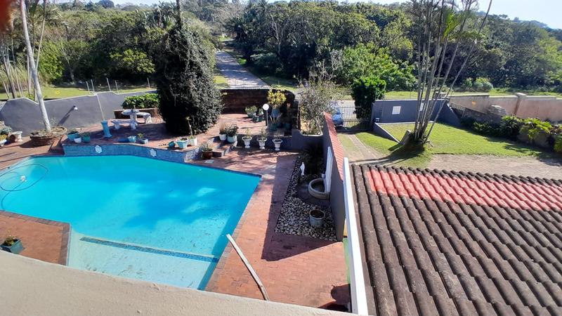 6 Bedroom Property for Sale in Uvongo KwaZulu-Natal