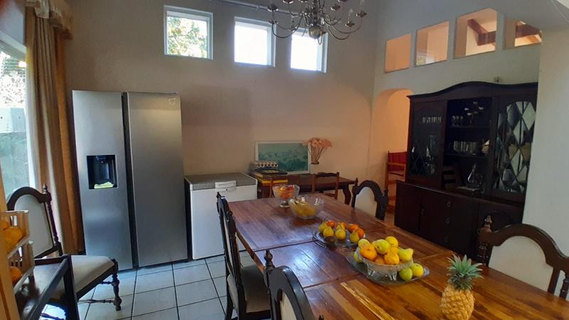 6 Bedroom Property for Sale in Uvongo KwaZulu-Natal