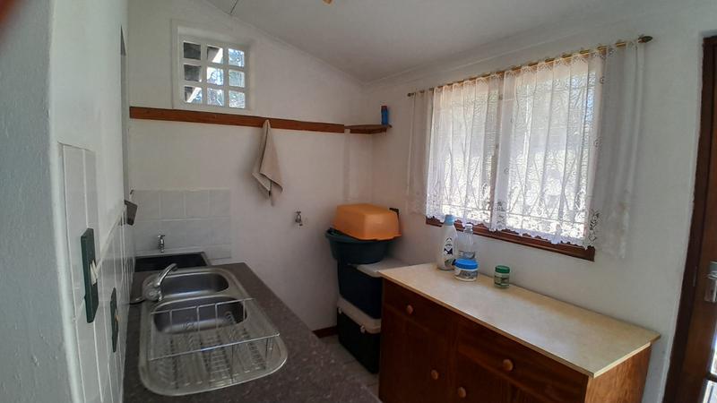 6 Bedroom Property for Sale in Uvongo KwaZulu-Natal