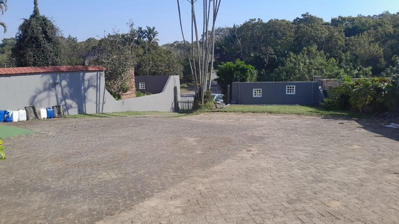 6 Bedroom Property for Sale in Uvongo KwaZulu-Natal