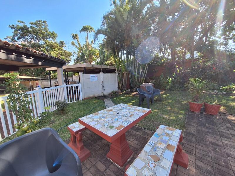 To Let 2 Bedroom Property for Rent in Manaba Beach KwaZulu-Natal