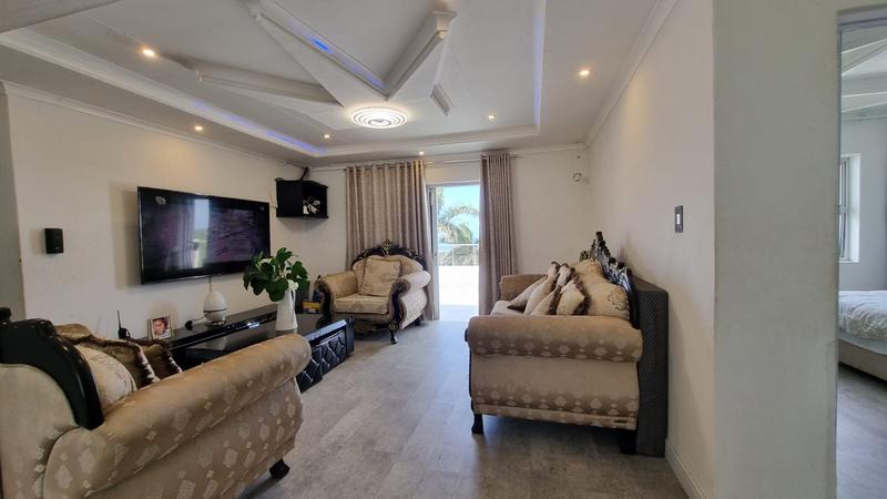 5 Bedroom Property for Sale in Palm Beach KwaZulu-Natal