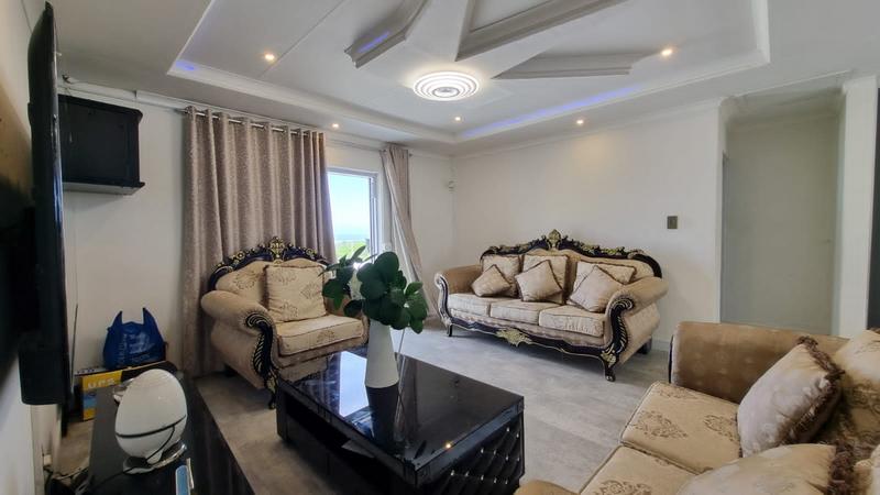 5 Bedroom Property for Sale in Palm Beach KwaZulu-Natal