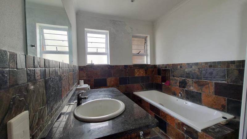 5 Bedroom Property for Sale in Palm Beach KwaZulu-Natal