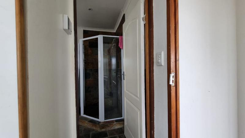 5 Bedroom Property for Sale in Palm Beach KwaZulu-Natal