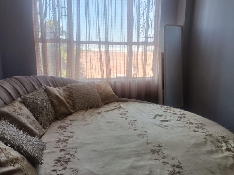 2 Bedroom Property for Sale in Essenwood KwaZulu-Natal