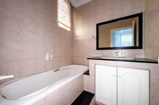 2 Bedroom Property for Sale in Essenwood KwaZulu-Natal