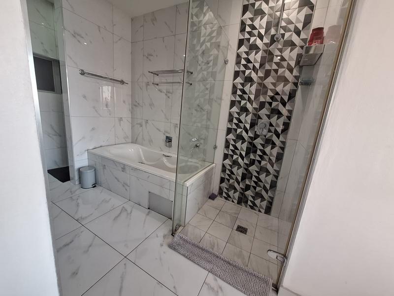 2 Bedroom Property for Sale in Point Waterfront KwaZulu-Natal