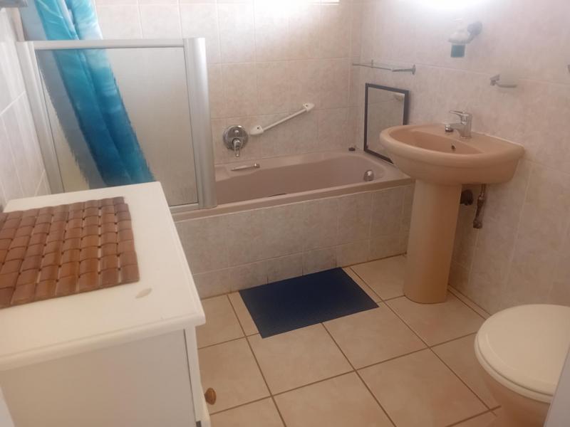 2 Bedroom Property for Sale in Shelly Beach KwaZulu-Natal