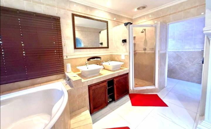 4 Bedroom Property for Sale in Birdswood KwaZulu-Natal
