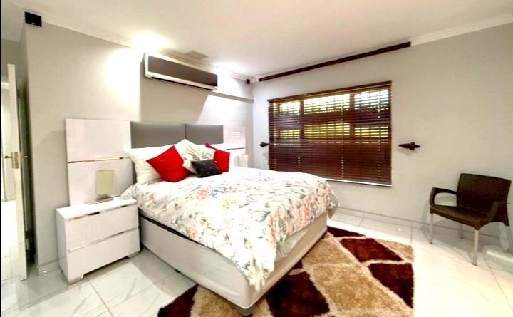 4 Bedroom Property for Sale in Birdswood KwaZulu-Natal