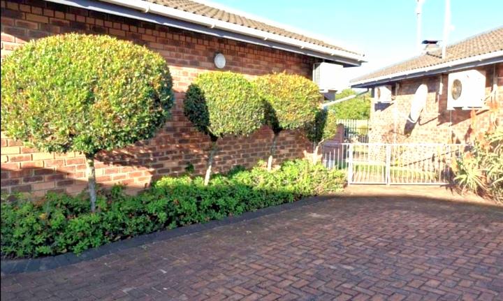 4 Bedroom Property for Sale in Birdswood KwaZulu-Natal