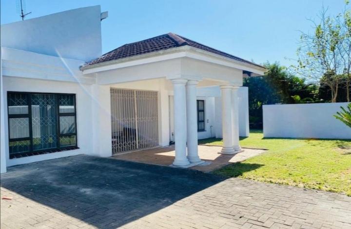 4 Bedroom Property for Sale in Meer En See KwaZulu-Natal