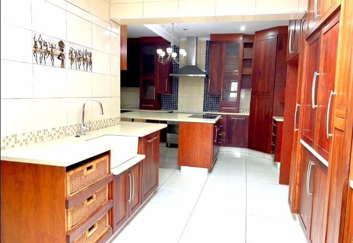 4 Bedroom Property for Sale in Meer En See KwaZulu-Natal