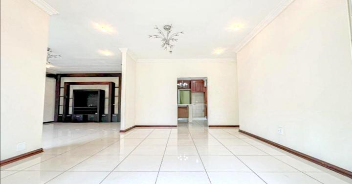 4 Bedroom Property for Sale in Meer En See KwaZulu-Natal