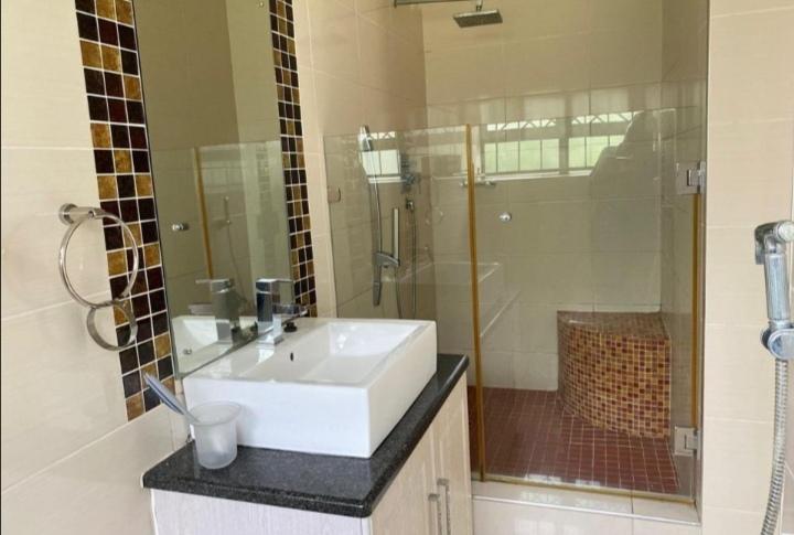 4 Bedroom Property for Sale in Meer En See KwaZulu-Natal