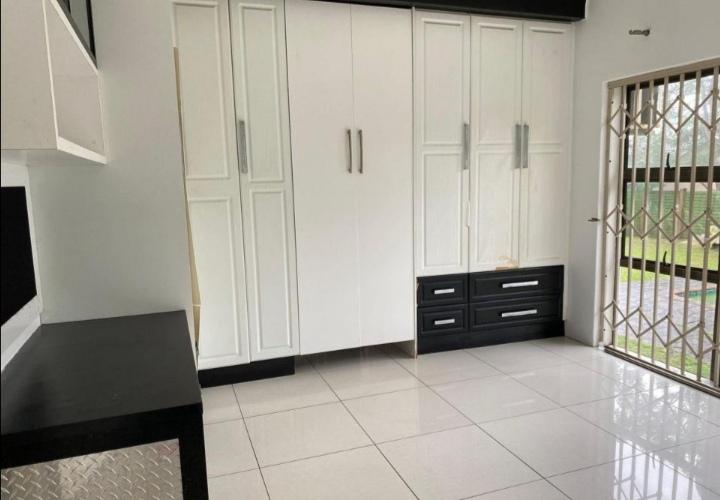 4 Bedroom Property for Sale in Meer En See KwaZulu-Natal