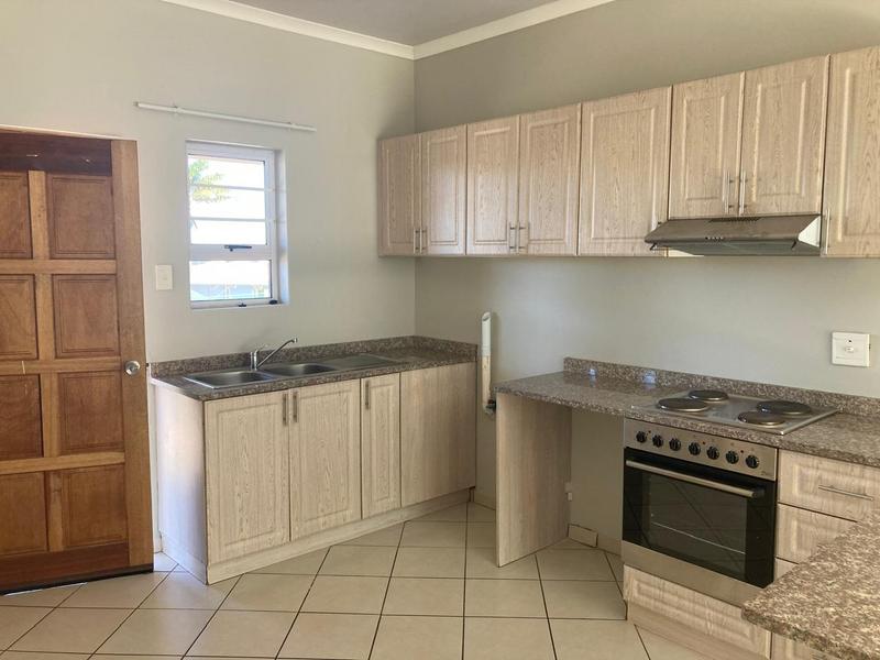 To Let 2 Bedroom Property for Rent in Illovo Beach KwaZulu-Natal