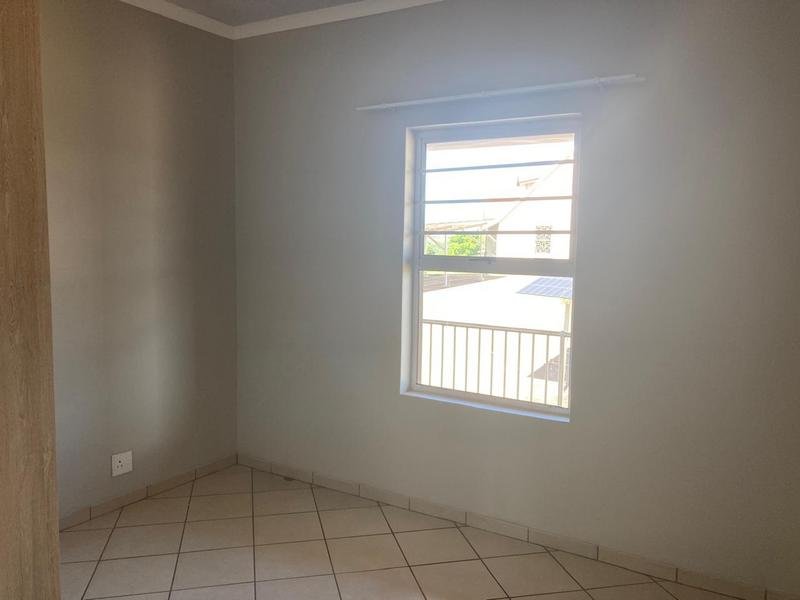To Let 2 Bedroom Property for Rent in Illovo Beach KwaZulu-Natal