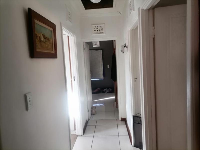 3 Bedroom Property for Sale in Amanzimtoti KwaZulu-Natal