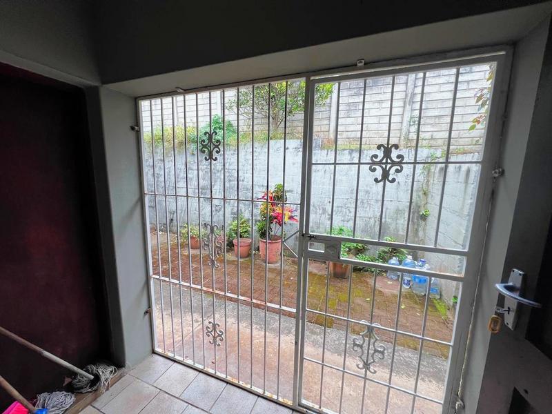 4 Bedroom Property for Sale in Palm Beach KwaZulu-Natal