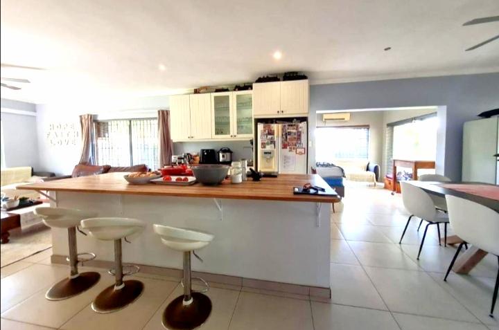 4 Bedroom Property for Sale in Meer En See KwaZulu-Natal