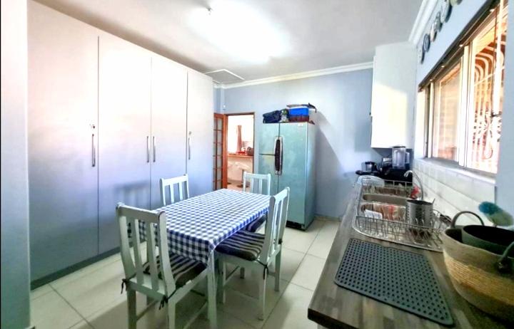 4 Bedroom Property for Sale in Meer En See KwaZulu-Natal