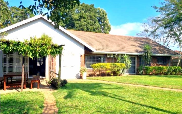4 Bedroom Property for Sale in Meer En See KwaZulu-Natal